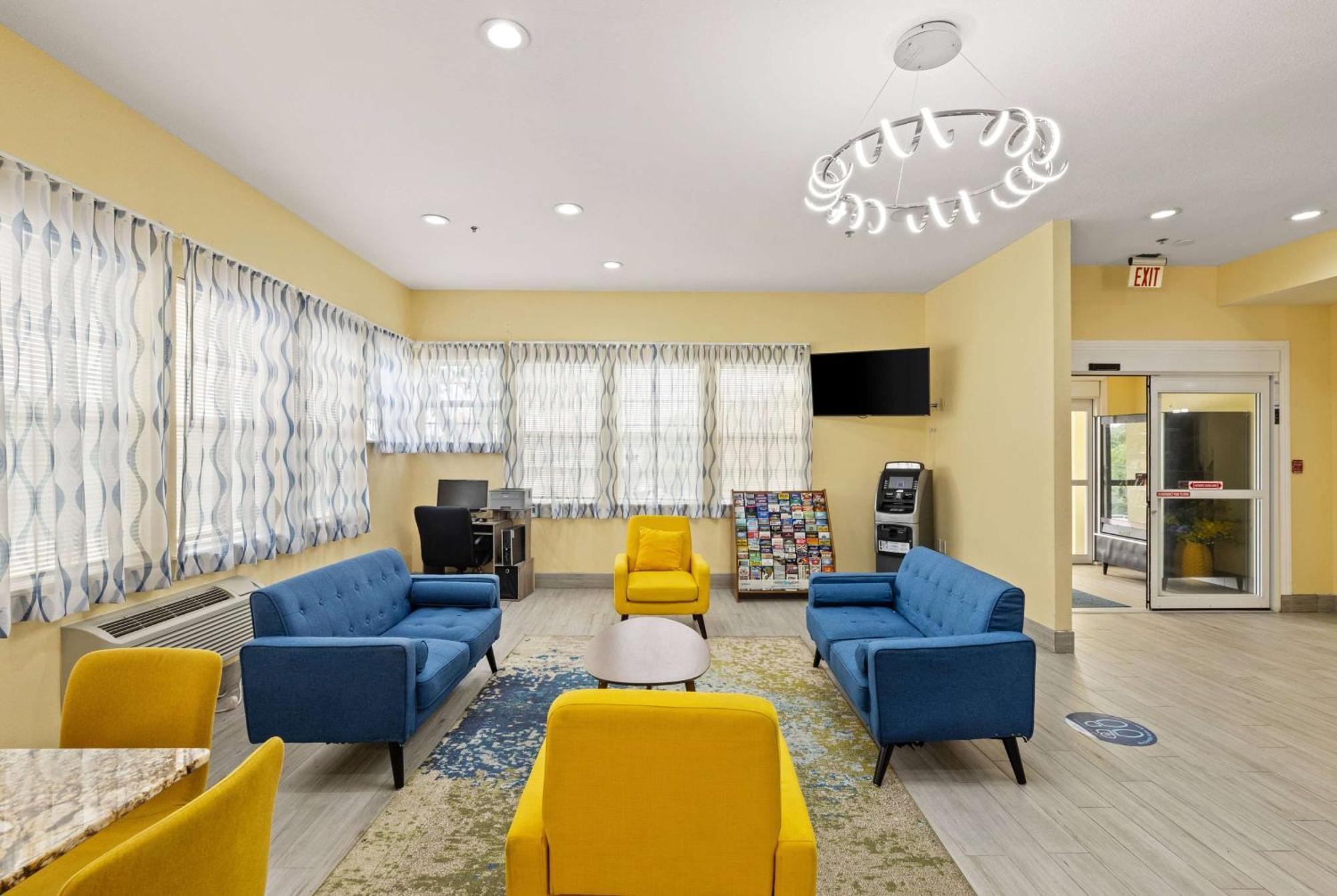 Days Inn & Suites By Wyndham Dfw Airport South-יולס מראה חיצוני תמונה